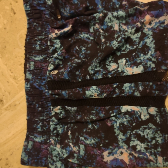 Fabletics shorts - Picture 6 of 7